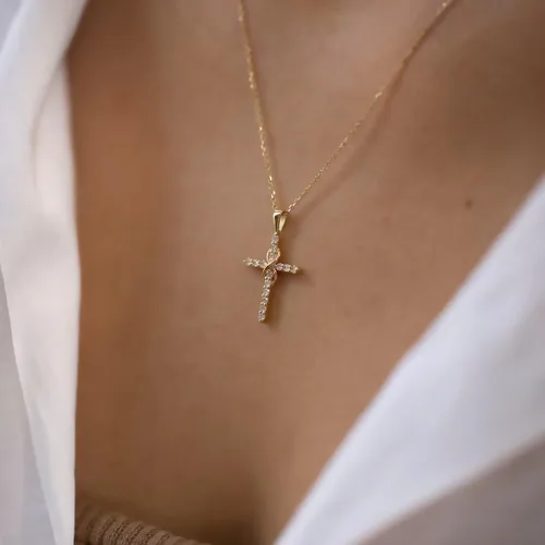 Vista 4 de IEFWELL Cross Necklace for Women Girls - Dainty Gold Silver Cross Necklace Gold Necklace for Women Trendy Simple Sideways Layered CZ Cross Necklaces