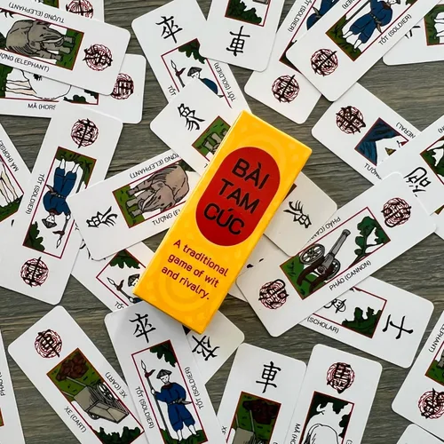 Vista 4 de Bai Tam Cuc - Juego de cartas clásico