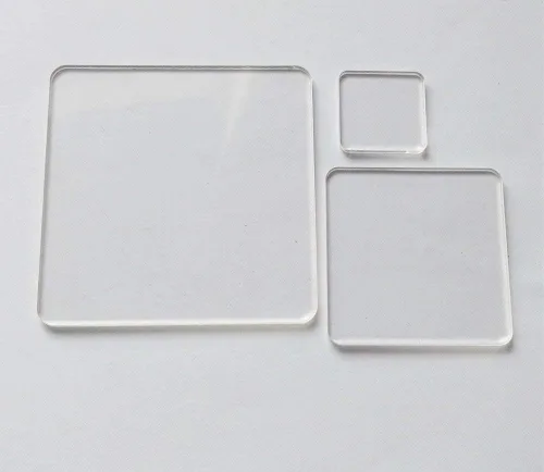 Vista 10 de 25 piezas de material cuadrado acrílico transparente en blanco, hoja cuadrada cortada con láser de plexiglás con esquinas redondas, accesorio