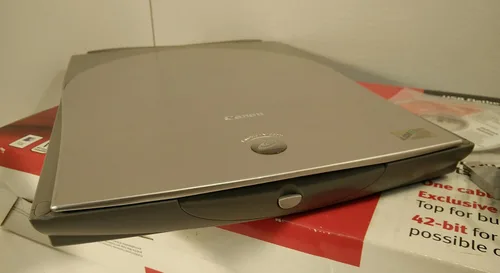 Vista 3 de Canon CanoScan N1220U Escáner