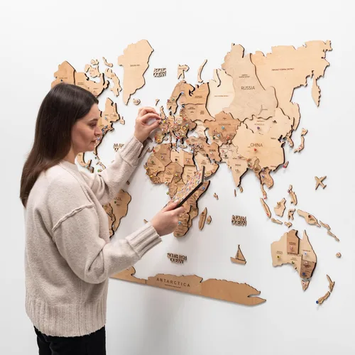 Vista 11 de Arte de pared de madera 3D con mapa del mundo (tamaño pequeño, multicolor)