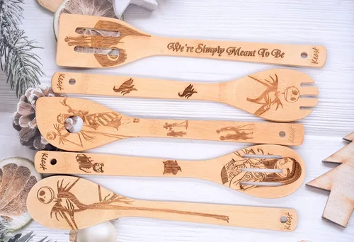 Vista 5 de Keast Juego de 5 cucharas de espátula de bambú, espátulas y cucharas antiadherentes de Pesadilla y Navidad, decoración de Navidad, juego