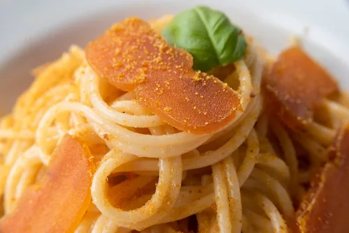 Vista 3 de Poseidon - Bottarga entera premium - Bottarga italiana clásica producida en la isla de "Cerdeña" - 2.46 ~ 3.5 oz