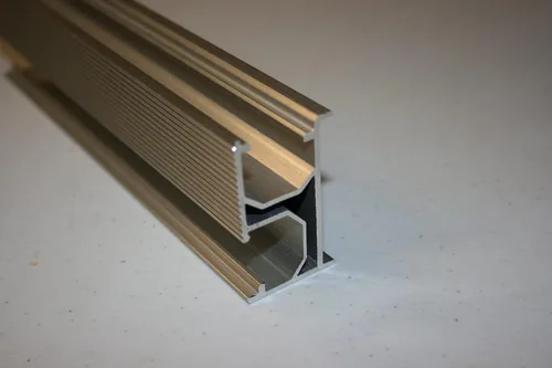 Vista 2 de (UISolar) Riel de montaje solar de 88 pulgadas (7.3 pies) de aluminio anodizado plateado - Paquete de 4 rieles