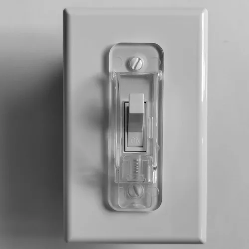 Vista 6 de Cubierta de protección para interruptor de luz, 4 cubiertas de protección para interruptor de pared a prueba de niños para interruptor de palanca