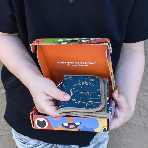 Vista 2 de Choco Mocha Carteras infantiles para niños, Dinosaurio Fósil-Azul, Moderno