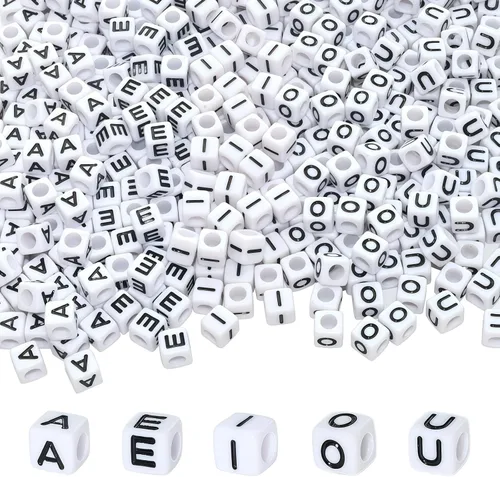 Vista 13 de Looconi 800 cuentas de letras negras cuadradas de 0.236 in de acrílico para hacer joyas DIY collar pulsera