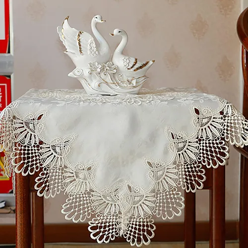 Vista 4 de Hsvanyr Manteles suaves bordados de encaje cremoso, bufandas para mesita de noche con exquisitas flores, vintage, shabby chic para bodas