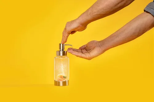 Vista 4 de VitaJuwel Dispensador de bomba de cristal con jade, cornalina y calcita naranja