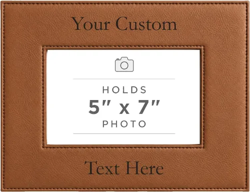 Vista 59 de Marco de fotos de piel sintética de cuero sintético grabado para añadir tu texto personalizado para colgar o en la mesa, marco de fotos familiares