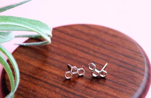 Vista 6 de Helen de Lete Preciosos pendientes de plata esterlina con forma de panal, Plata de ley