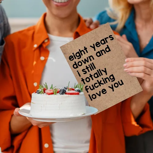 Vista 5 de Tarjeta humorística de aniversario de octavo año, tarjeta de aniversario de feliz ocho años para hombres y mujeres, divertida tarjeta de boda de 8