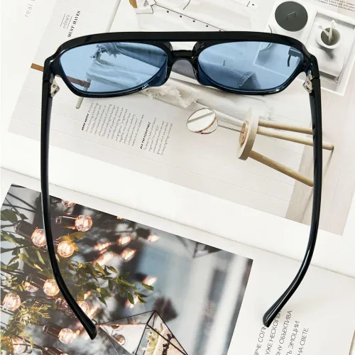 Vista 4 de Ridering Gafas de sol cuadradas retro para mujeres y hombres, con tonos vintage, UV400, lentes de sol clásicos grandes de doble puente estilo aviador