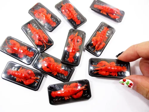 Vista 7 de Casa de muñecas Miniature Food 2 Langosta Raw Tomahawk Carne Tray Supermercado Pack 16733