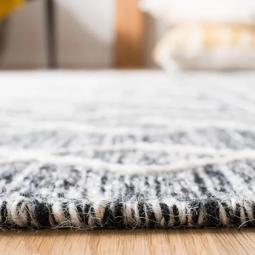 Vista 5 de SAFAVIEH Kilim Collection - Alfombra decorativa de 4 x 6 pies, color negro y marfil, lana marroquí con flecos, hecha a mano, ideal para zonas