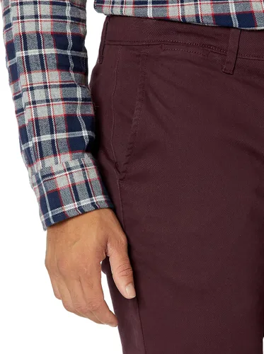 Vista 3 de Tienda Essentials Men's Skinny-Fit Casual Stretch Chino Pant