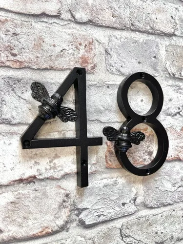 Vista 3 de Brass bee Número de casa con diseño de abeja Placa moderna de 5 pulgadas para letreros de puerta Números de dirección de casa de calle, metal