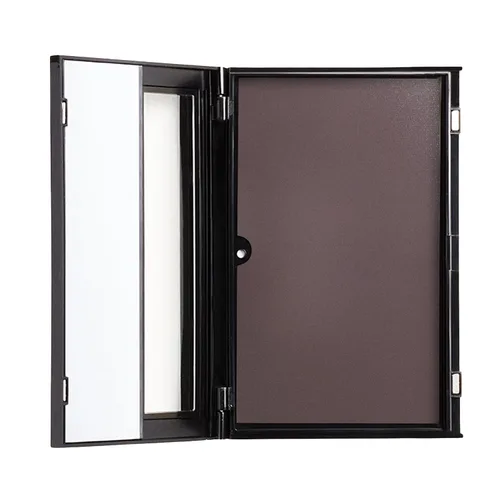 Vista 2 de Trish McEvoy Makeup Wardrobing Refillable Magnetic Makeup Page