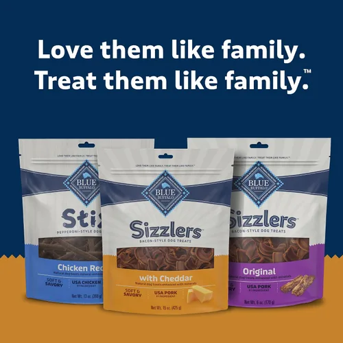 Vista 9 de Blue Buffalo Sizzlers Golosinas para perros estilo tocino con cerdo real de Estados Unidos, sabor cheddar, bolsa de 15 onzas