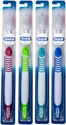 Vista 2 de Oral-B Cepillo de dientes sensible completo, 35 extra suaves - Paquete de 3