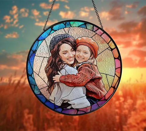 Vista 3 de Atrapasoles personalizado para mamá y abuela con foto, atrapasoles de vidrieras para abuela, colgante de ventana de vidrio teñido personalizado