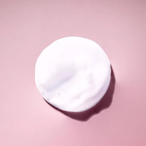 Vista 8 de Ouidad Espuma Voluminizadora de Control Climático Avanzado - 7 onzas líquidas, Espuma Ligera para Peinar el Cabello, Tecnología Nano