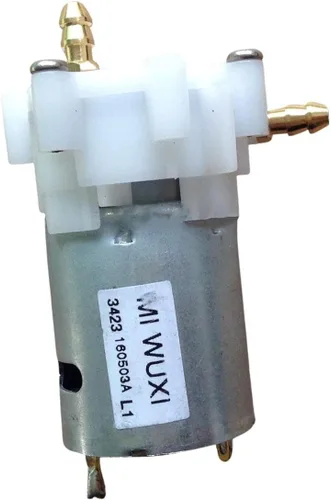Vista 4 de Micro 360 Bomba de agua Engranaje de plástico Mini bomba de aceite con boquilla de cobre para RC Boat Modelo hidráulico Piezas de bricolaje