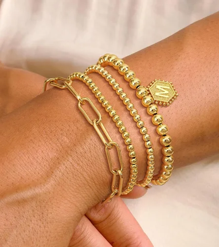 Vista 3 de doubgood - Pulseras de cuentas doradas para mujer, apilables, elásticas, chapadas en oro auténtico de 14 quilates, con dije de letras