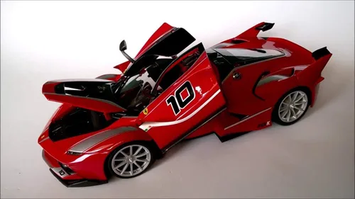 Vista 3 de Maisto Ferrari FXX-K #10 Rojo 1/18 Modelo Coche de Bburago