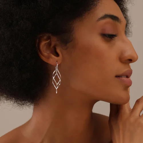 Vista 2 de Charmsy - Aretes colgantes de plata de ley 925 con doble torsión infinita para mujer, aretes colgantes clásicos de infinito marquesa lineal, Grande