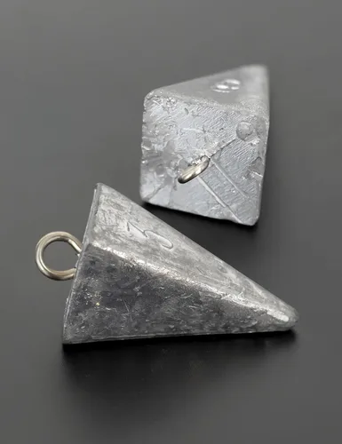 Vista 4 de BLUEWING Pyramid Sinkers Pesas de pesca de plomo 1oz, 2oz, 3oz, 5oz, 8oz, 10oz, 12oz, 16oz, 32oz para agua salada