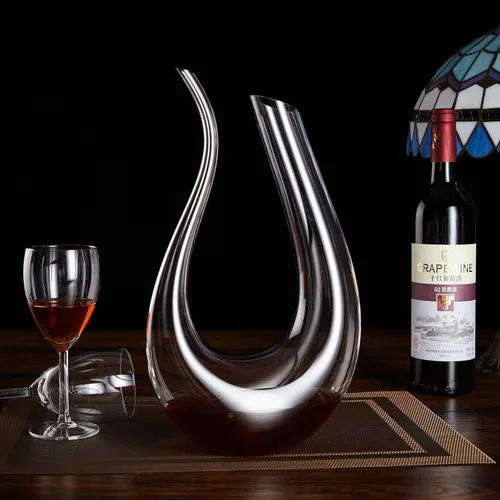 Vista 2 de King Crystal Jarra decantadora de vino Forma de U Soplada a mano Jarra de vino de cristal de 34 onzas Para bar en casa 100% plomo Vidrio