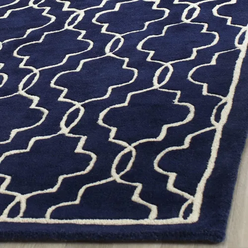 Vista 5 de SAFAVIEH Chatham Collection CHT723C - Alfombra decorativa de lana geométrica de alta calidad, hecha a mano, 2 x 3 pies, color azul oscuro/marfil