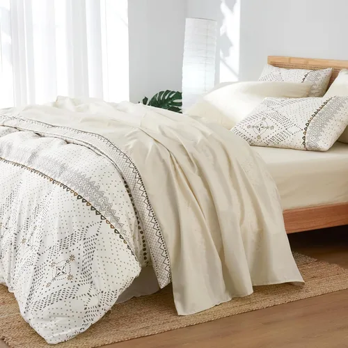 Vista 5 de Wake In Cloud - Juego de edredón bohemio, ropa de cama estilo granja occidental azteca de aspecto neutro, ropa de cama suave y ligera, 3 piezas Beige