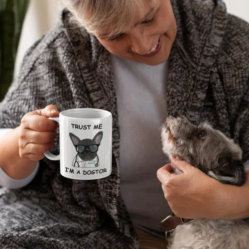 Vista 3 de Trust Me, I'm a Dogtor - Bulldog francés - Taza para amantes de los perros - Taza para perros - Decoración de bulldog francés - Regalos de bulldog