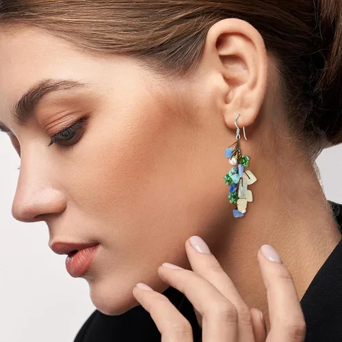 Vista 6 de AeraVida Precioso grupo de piedras mezcladas de color azul y verde con cuentas de cristal en plata de ley, aretes colgantes de anzuelo