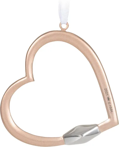 Vista 2 de Hallmark Keepsake Adorno navideño 2021, mosquetón con forma de corazón Carry My Love