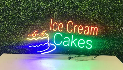 Vista 3 de Cartel de neón LED Ice Cream Cakes de 28 pulgadas de largo x 16 pulgadas de alto #34433