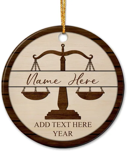 Vista 15 de Adorno de cerámica personalizado de asistente principal, adornos de Navidad del mejor asistente del mundo, texto personalizado, año y nombre de Papá