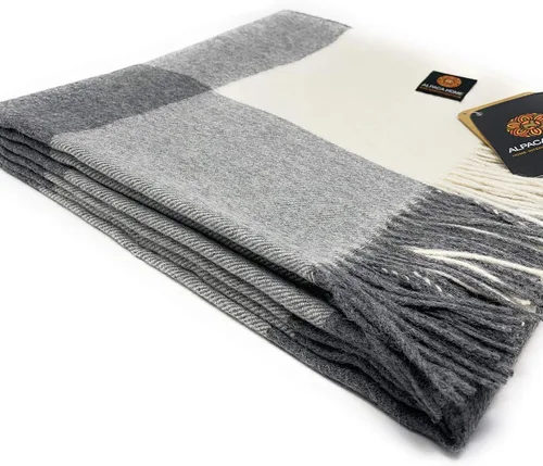 Vista 4 de Alpaca Home Manta de alpaca Cheeky Checks 100% lana de alpaca bebé 6.6 pies de largo x 4.25 pies de ancho hipoalergénica, suave y acogedora