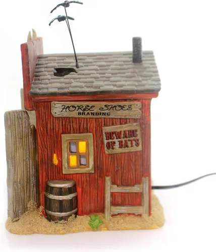 Vista 4 de Department 56 Edificio iluminado original de Snow Village Halloween Hackmann's Blacksmith Shop