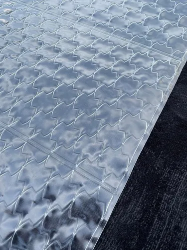 Vista 3 de Home Must Haves Protector de piso acanalado de PVC de lujo de plástico transparente para alfombra (27 pulgadas de ancho)