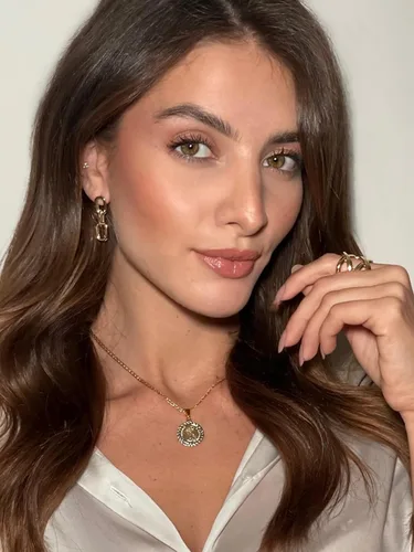 Vista 7 de Barzel - Aretes de cadena colgante simétricos chapados en oro de 18K para mujer - Hechos en Brasil