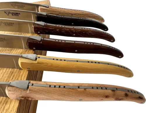 Vista 4 de Laguiole en Aubrac Juego de 6 cuchillos de carne de acero inoxidable mate totalmente forjados con asas de madera mixta
