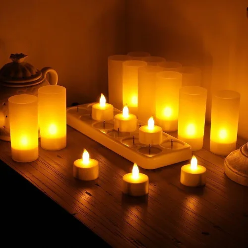 Vista 5 de WoneNice, Velas de té recargables (no necesitan baterías) con sostenedor esmerilado, base color blanca, Plástico, Blanco, Juego de 12
