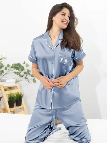 Vista 3 de AW BRIDAL Juego de 4 pijamas de satén a juego para parejas, pijamas de seda suave de manga corta para mujeres, hombres, parejas, regalos para señor