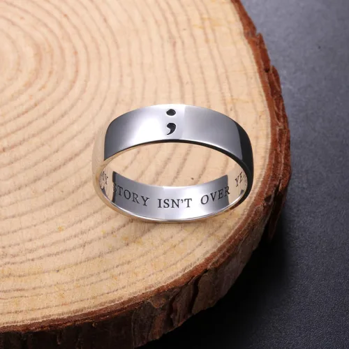 Vista 3 de Joyería inspiradora de plata de ley S925 MY STORY ISN'T OVER YET anillo de punto y coma para hombres y mujeres o unisex, ancho de 0.236 in