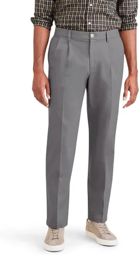 Vista 9 de Classic Fit Signature - Pantalones Iron Free de color caqui con Stain Defender - Plisados (Regular y Big & Tall)