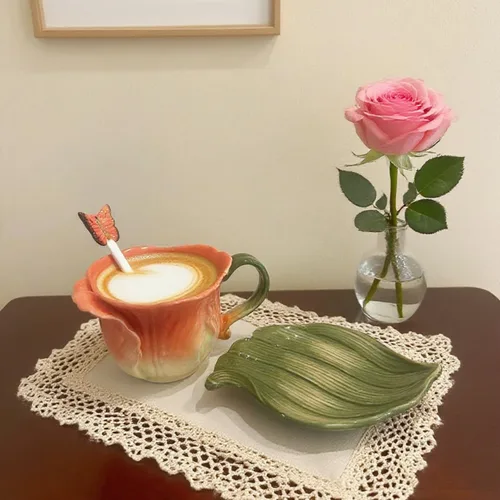 Vista 7 de Juego de taza de té y platillo de cerámica, taza de café de flores pintadas a mano en 3D de 6 onzas, regalo para mujeres, tulipán naranja