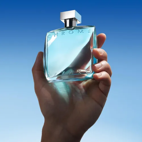 Vista 5 de Azzaro Eau de Toilette cromado, colonia acuática fresca para hombre, fragancia cítrica, amaderada y almizclada, notas frescas de bergamota, uso